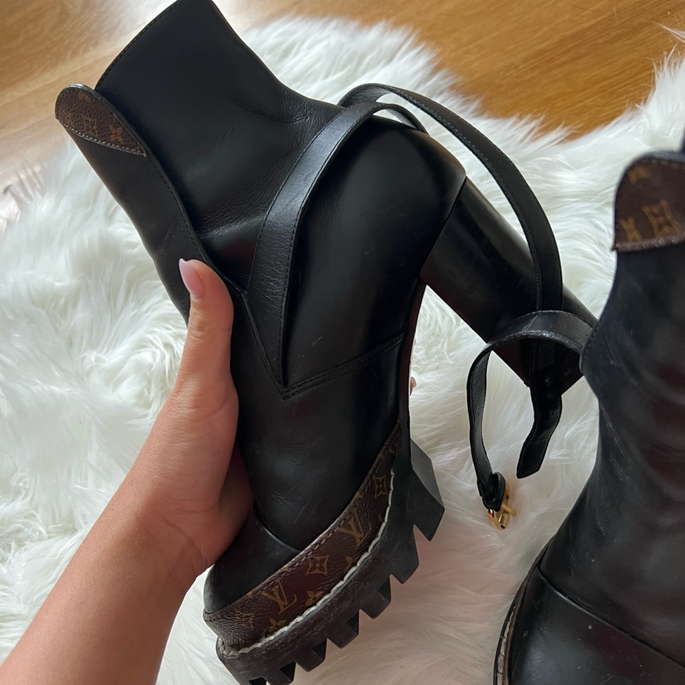 Used Louis Vuitton Boots
